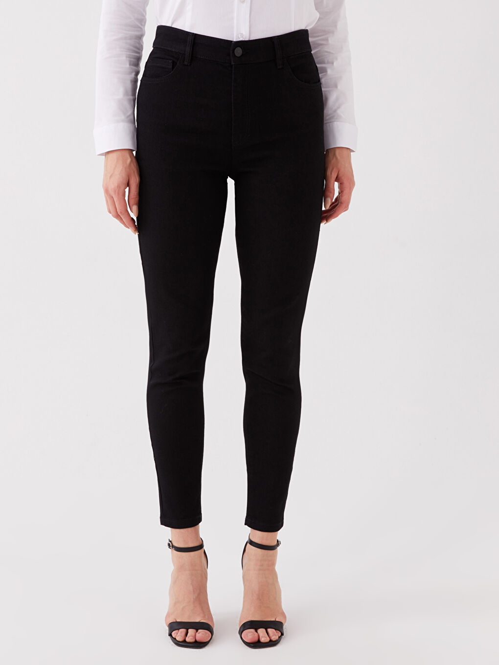 LCWAIKIKI Basic Schlanke Passform Damen Jeans -W39637Z8-J0F