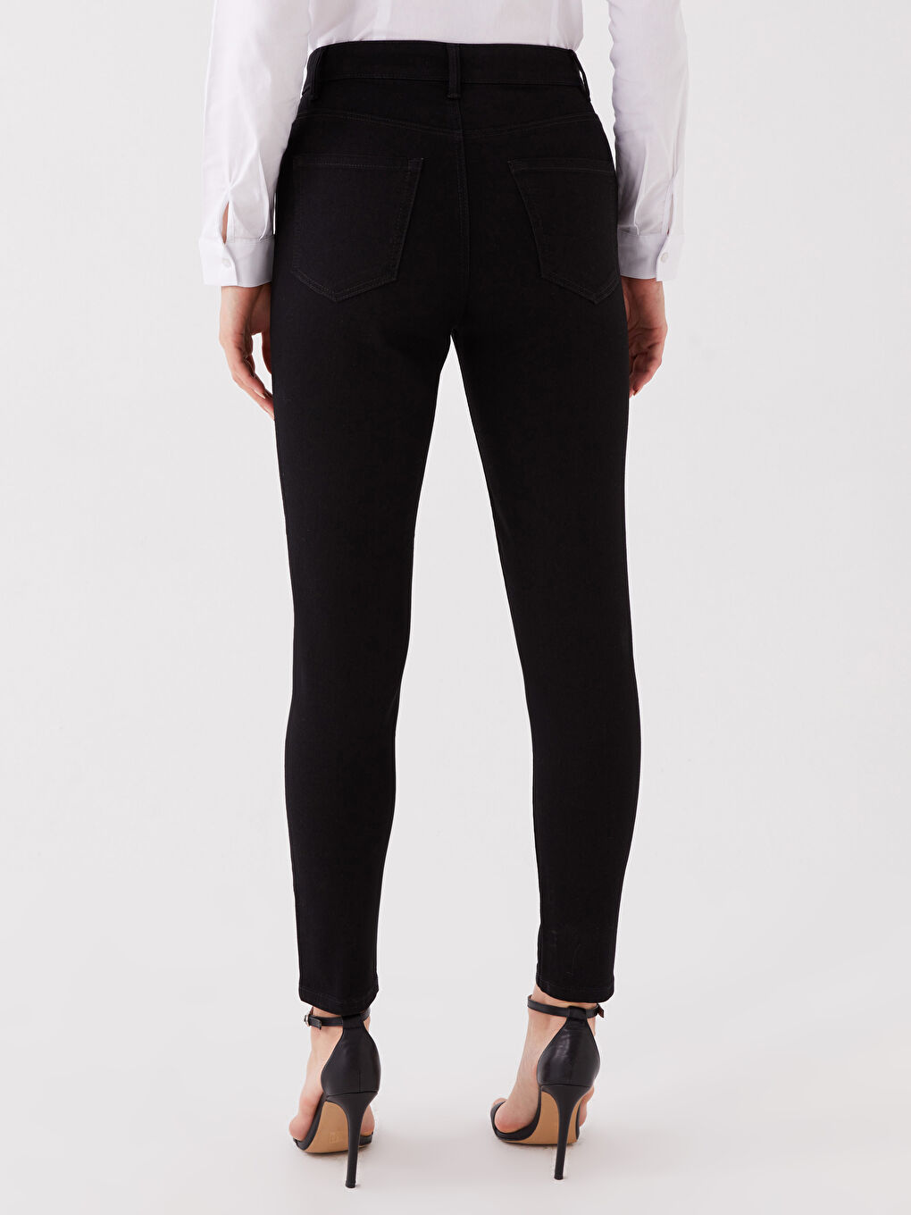LCWAIKIKI Basic Schlanke Passform Damen Jeans -W39637Z8-J0F
