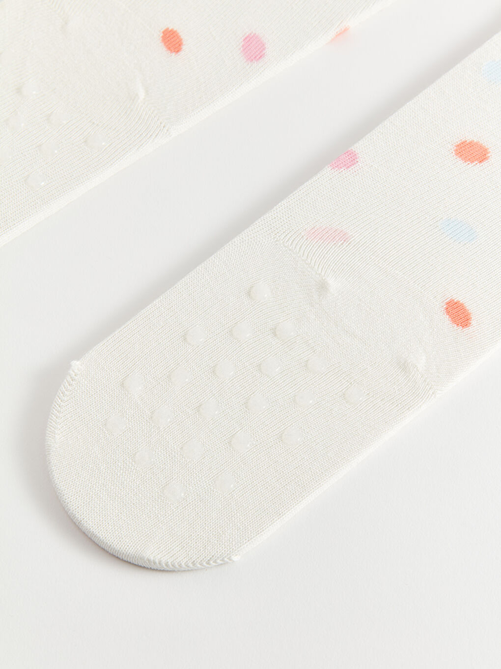 Ekru Desenli Kız Bebek Külotlu Çorap-1