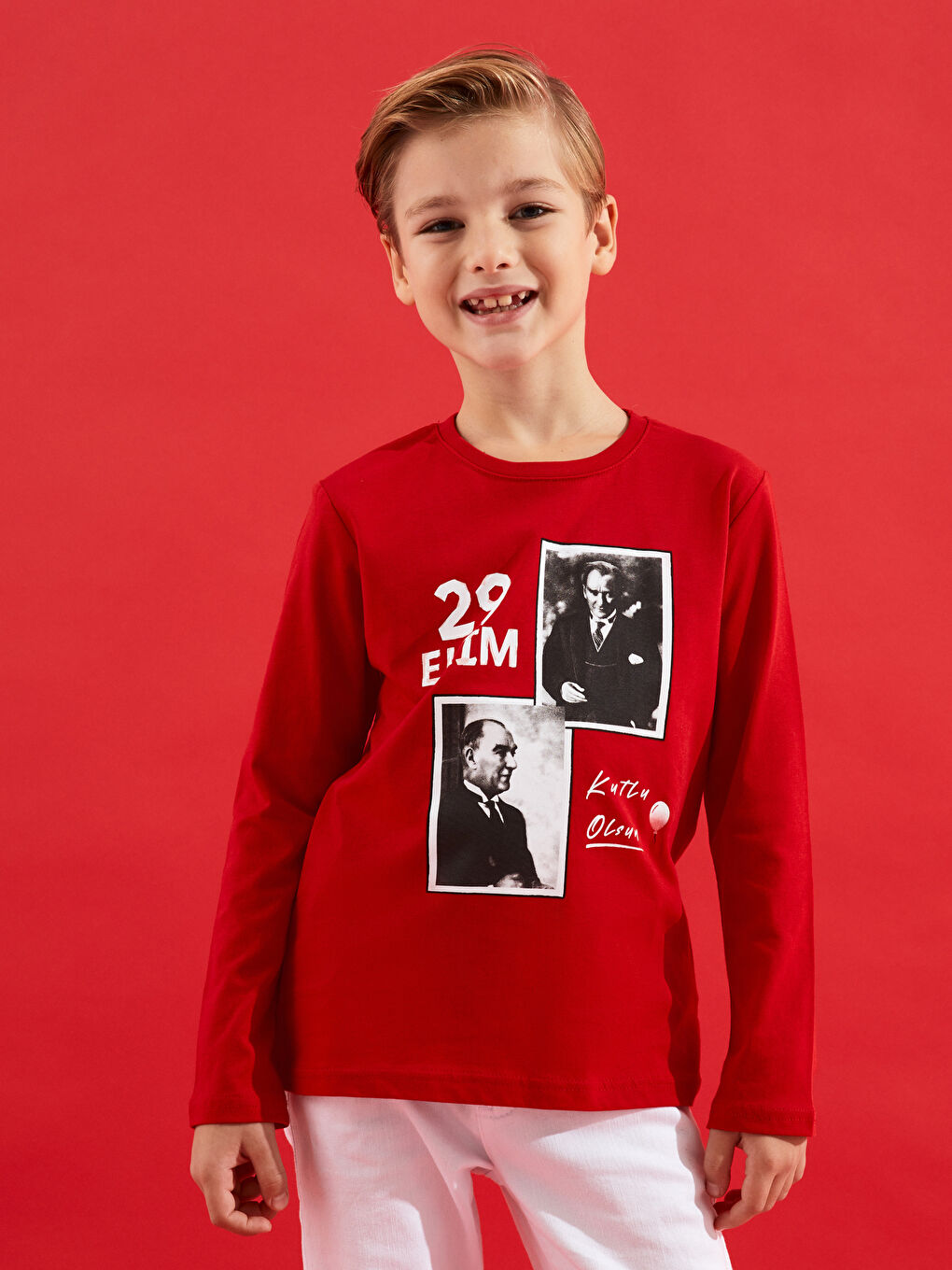 LCW Kids Kirmizi Bisiklet Yaka Atatürk Baskılı Uzun Kollu Erkek Çocuk Tişört - 1