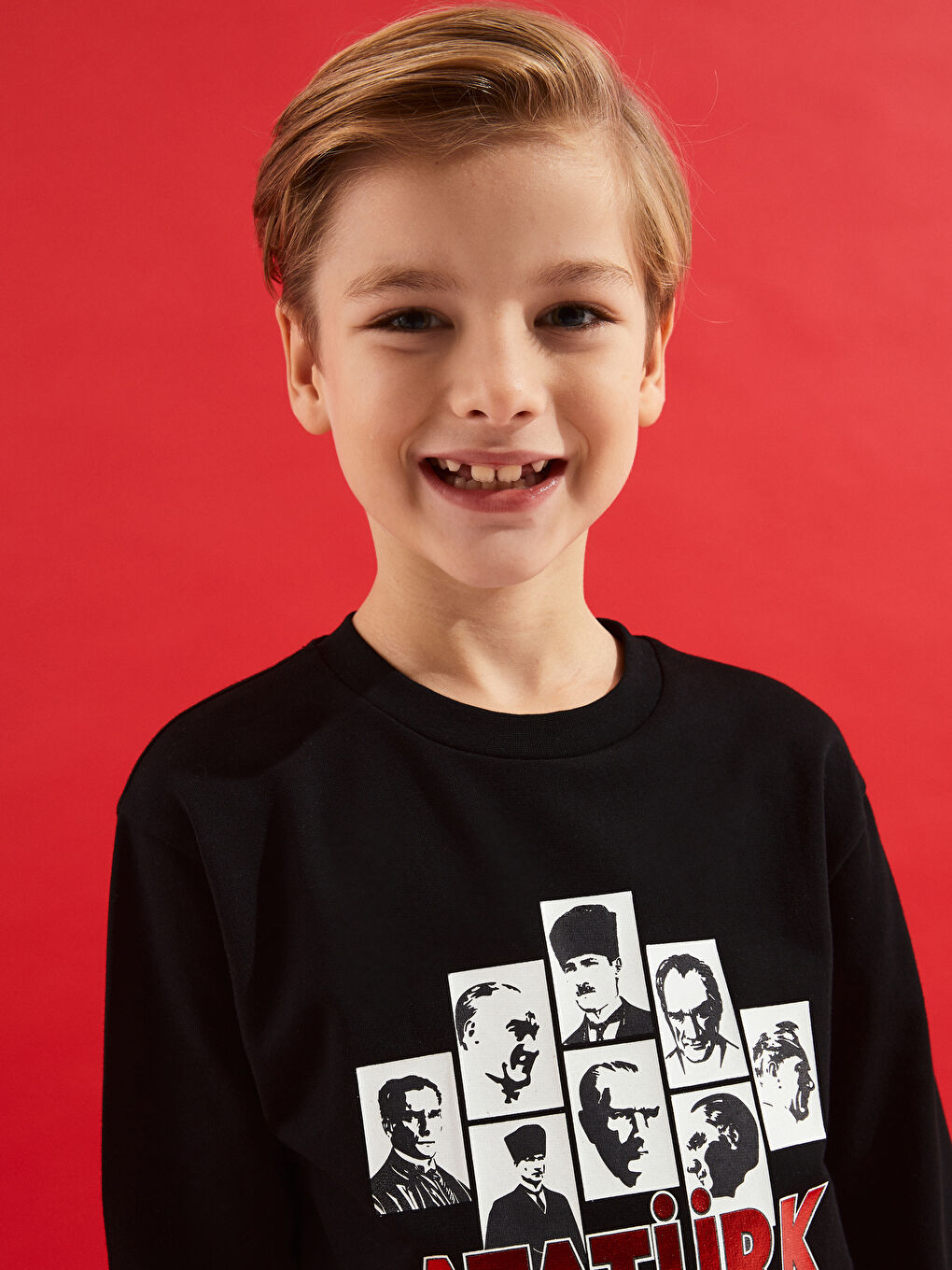 Siyah Bisiklet Yaka Atatürk Baskılı Uzun Kollu Erkek Çocuk Sweatshirt-2
