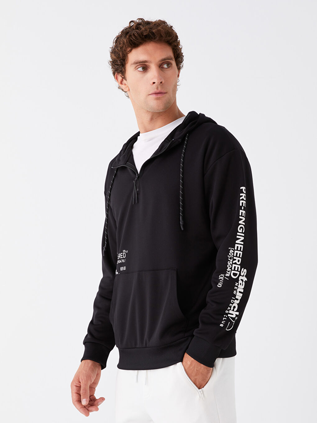 LCW Casual Yeni Siyah Uzun Kollu Baskılı Erkek Hoodie