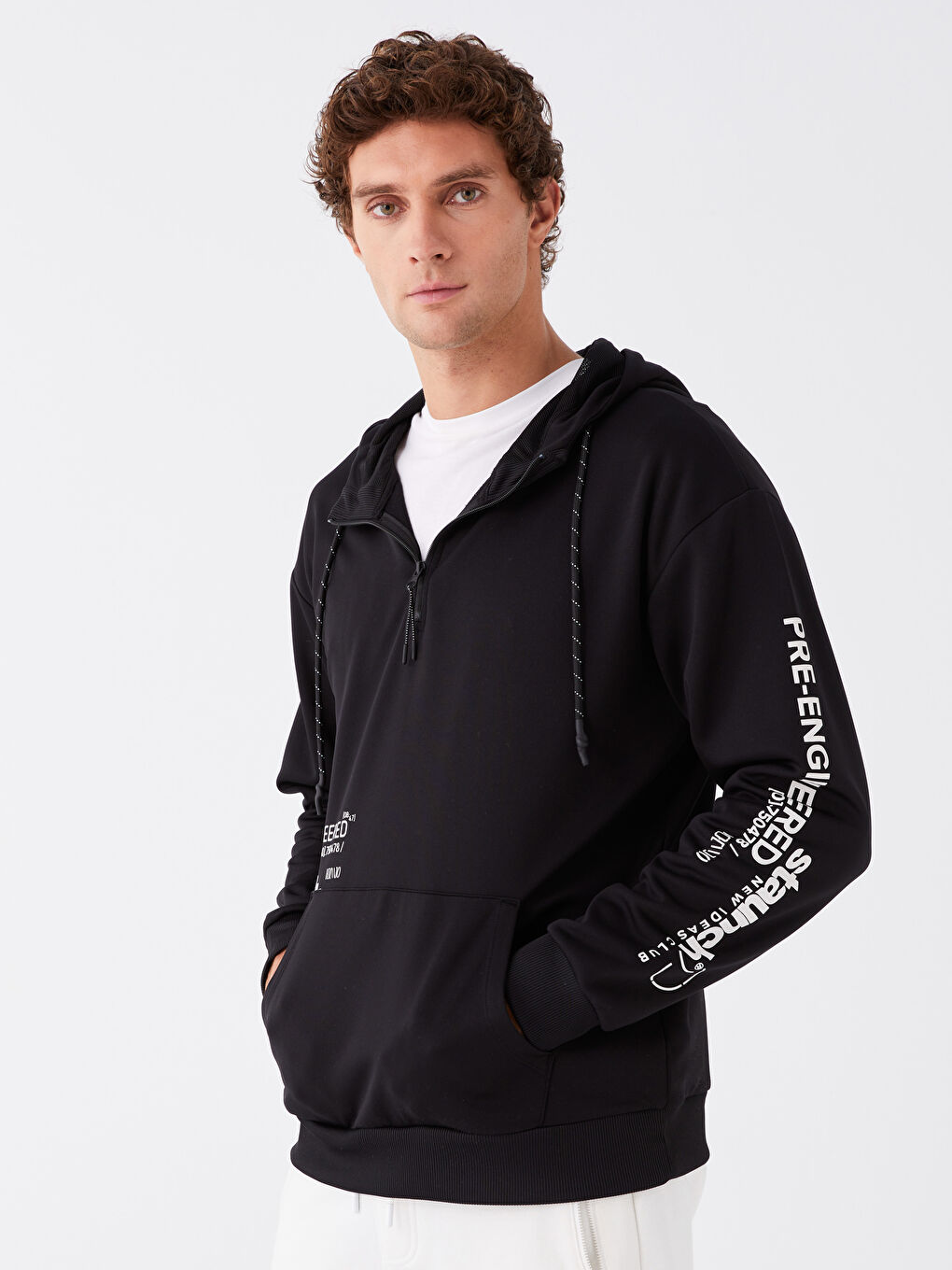 LCW Casual Yeni Siyah Uzun Kollu Baskılı Erkek Hoodie - 1