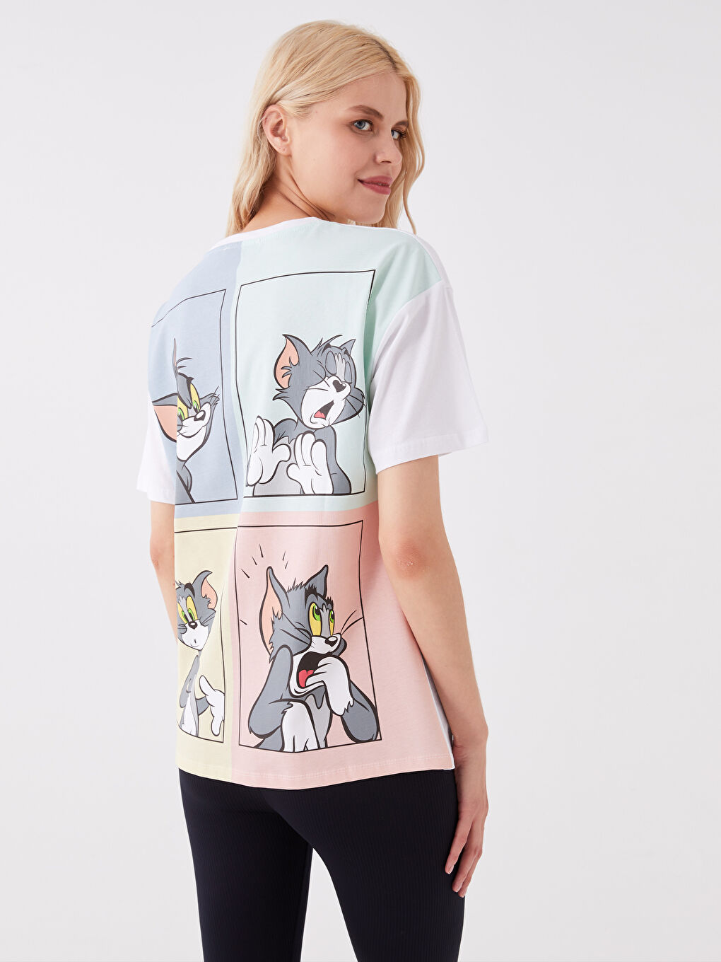 Beyaz Bisiklet Yaka Tom & Jerry Baskılı Kadın Tişört