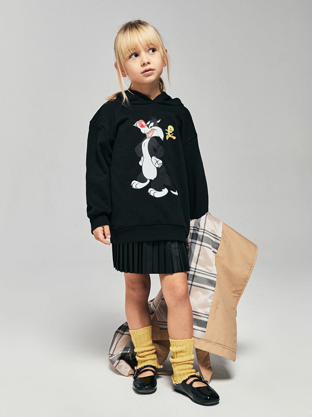 LCW Kids Siyah Worner Bros Baskılı Uzun Kollu Kız Çocuk Hoodie