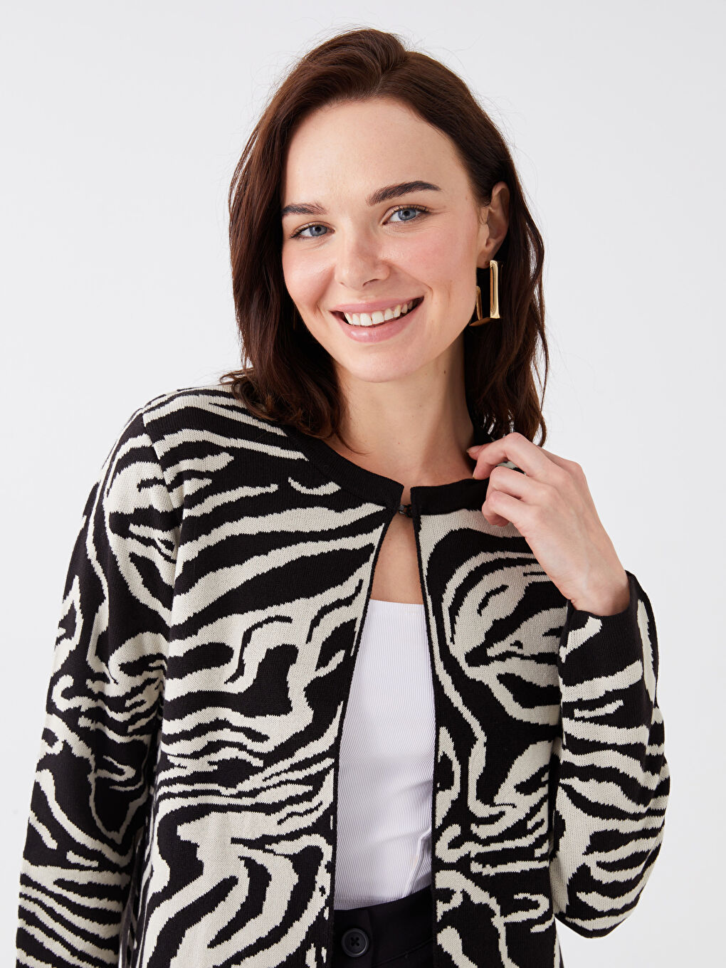 Tied Collar Patterned Long-Sleeve Women's Cardigan-2