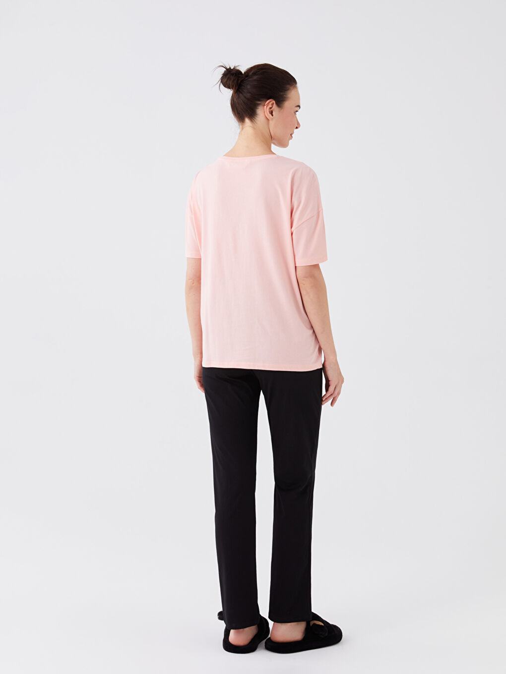 Siyah Bisiklet Yaka Baskılı Kısa Kollu Kadın Pijama Takımı-3