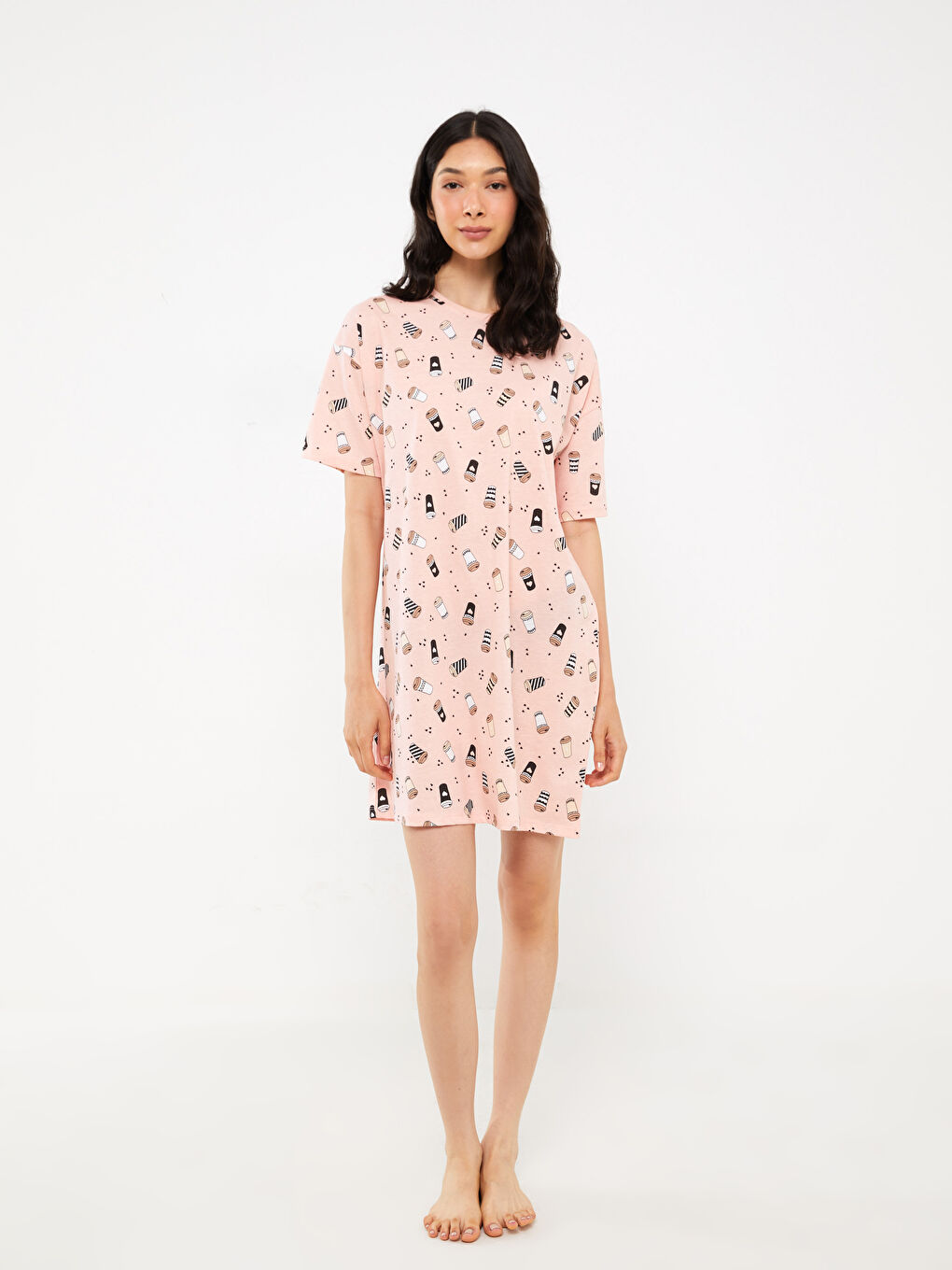 მრგვალი საყელო ნაბეჭდი მოკლე სახელო ქალებისთვის ღამის კაბა