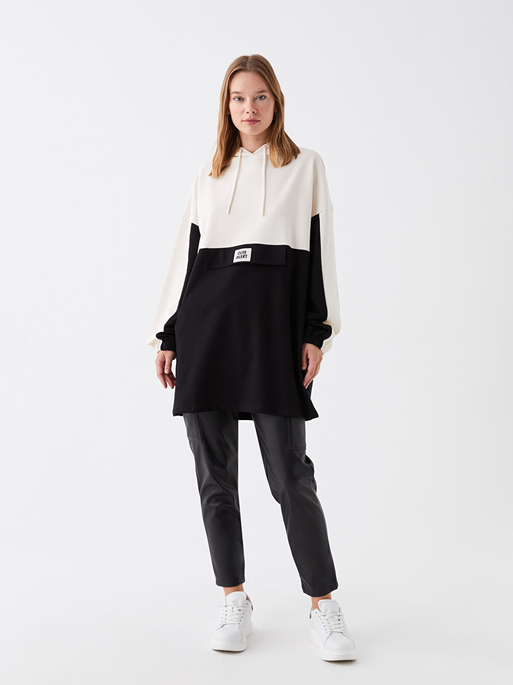 Siyah Kapüşonlu Renk Bloklu Uzun Kollu Kadın Sweatshirt Tunik-2