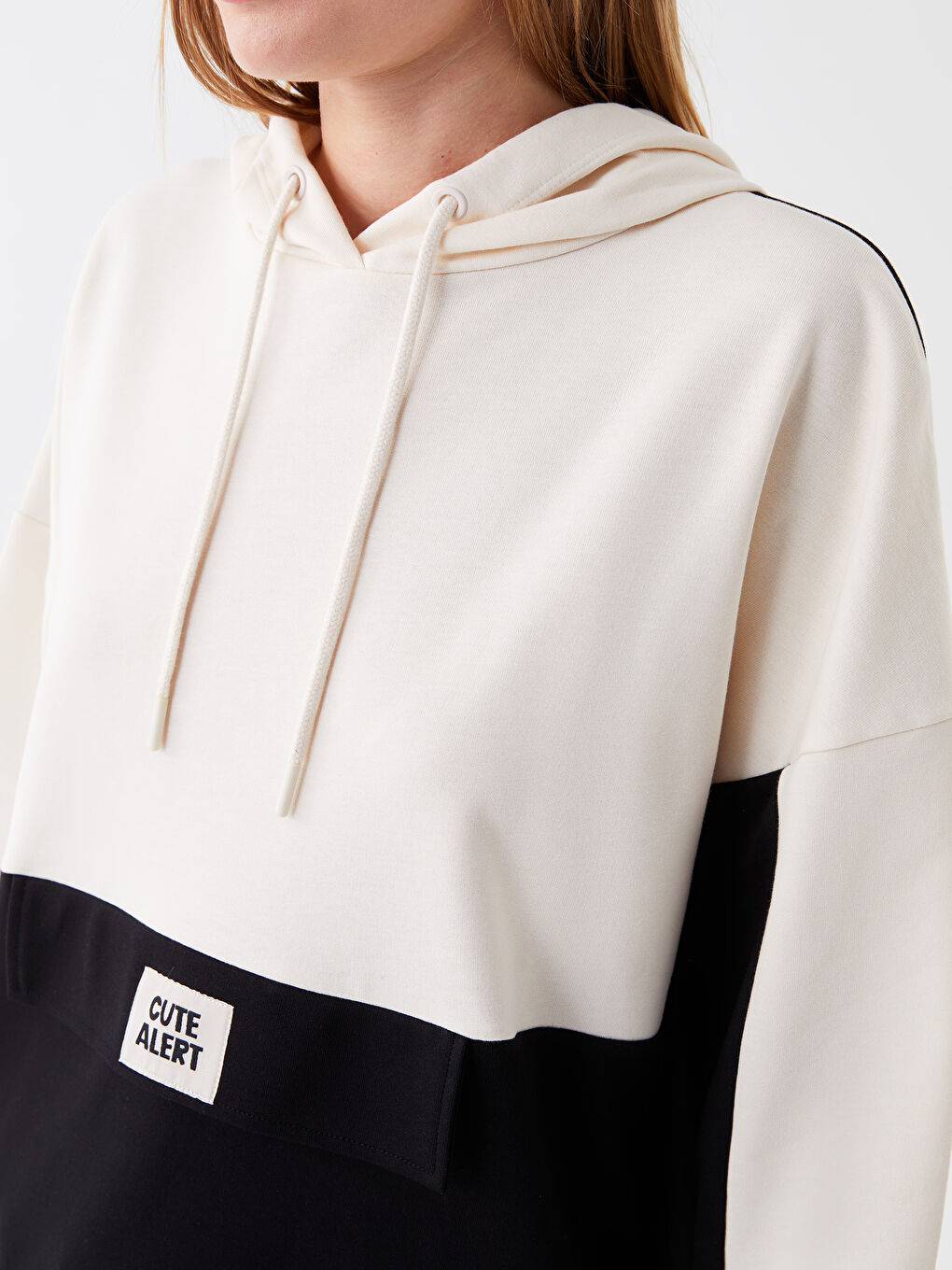 Siyah Kapüşonlu Renk Bloklu Uzun Kollu Kadın Sweatshirt Tunik-3