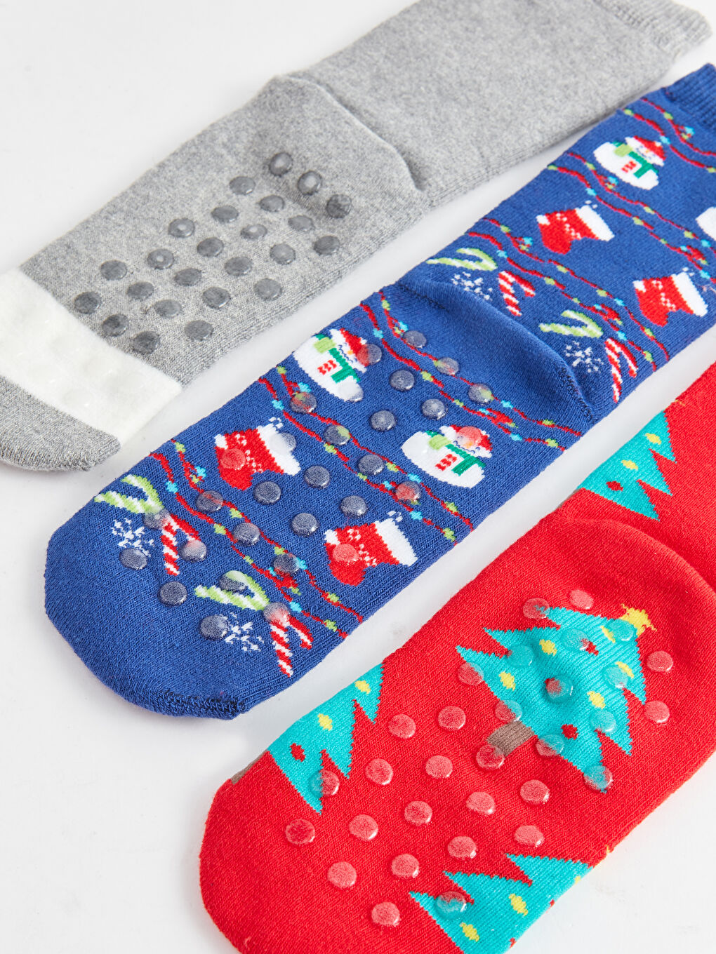 LCW Kids Weihnachtlich gestaltete Knöchelsocken für Jungen, 3er-Pack -W3AG98Z4-K00