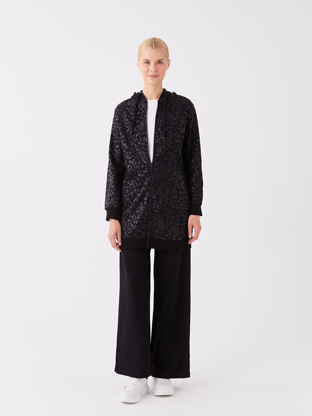 Siyah Kapüşonlu Desenli Uzun Kollu Kadın Fermuarlı Sweatshirt-2