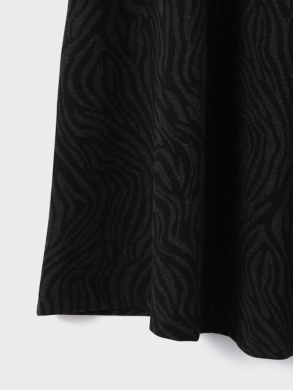 جيبة نسائية واسعة بخصر مرن ومطبوع-3