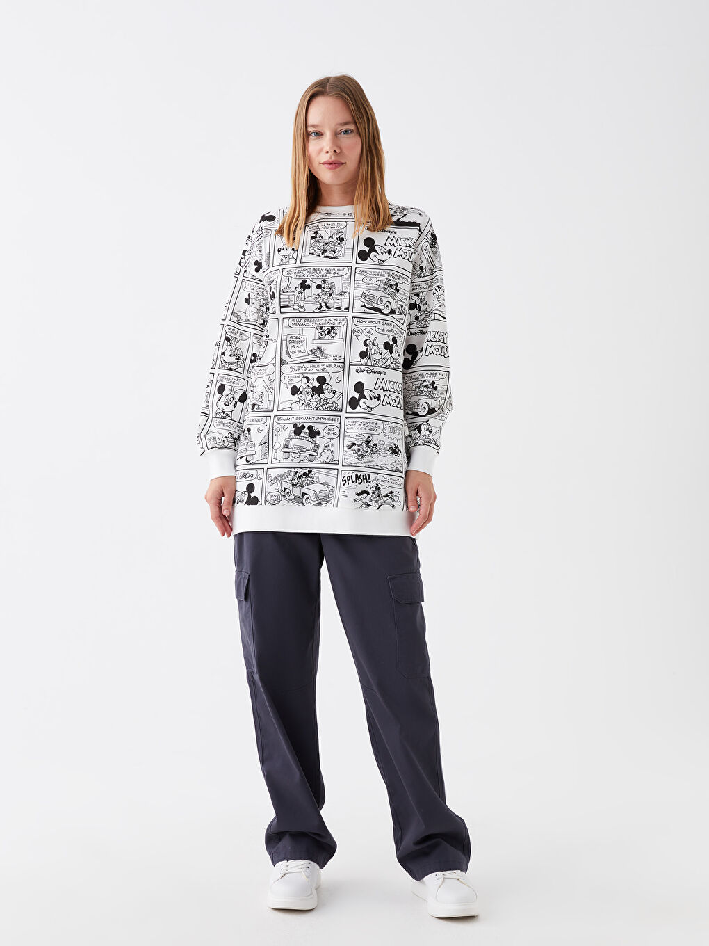 Siyah Bisiklet Yaka Mickey ve Arkadaşları Baskılı Uzun Kollu Oversize Kadın Sweatshirt Tunik-2