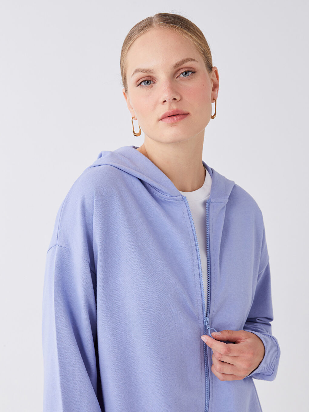 LCW Modest Koyu Lila Kapüşonlu Oversize Kadın Fermuarlı Sweatshirt