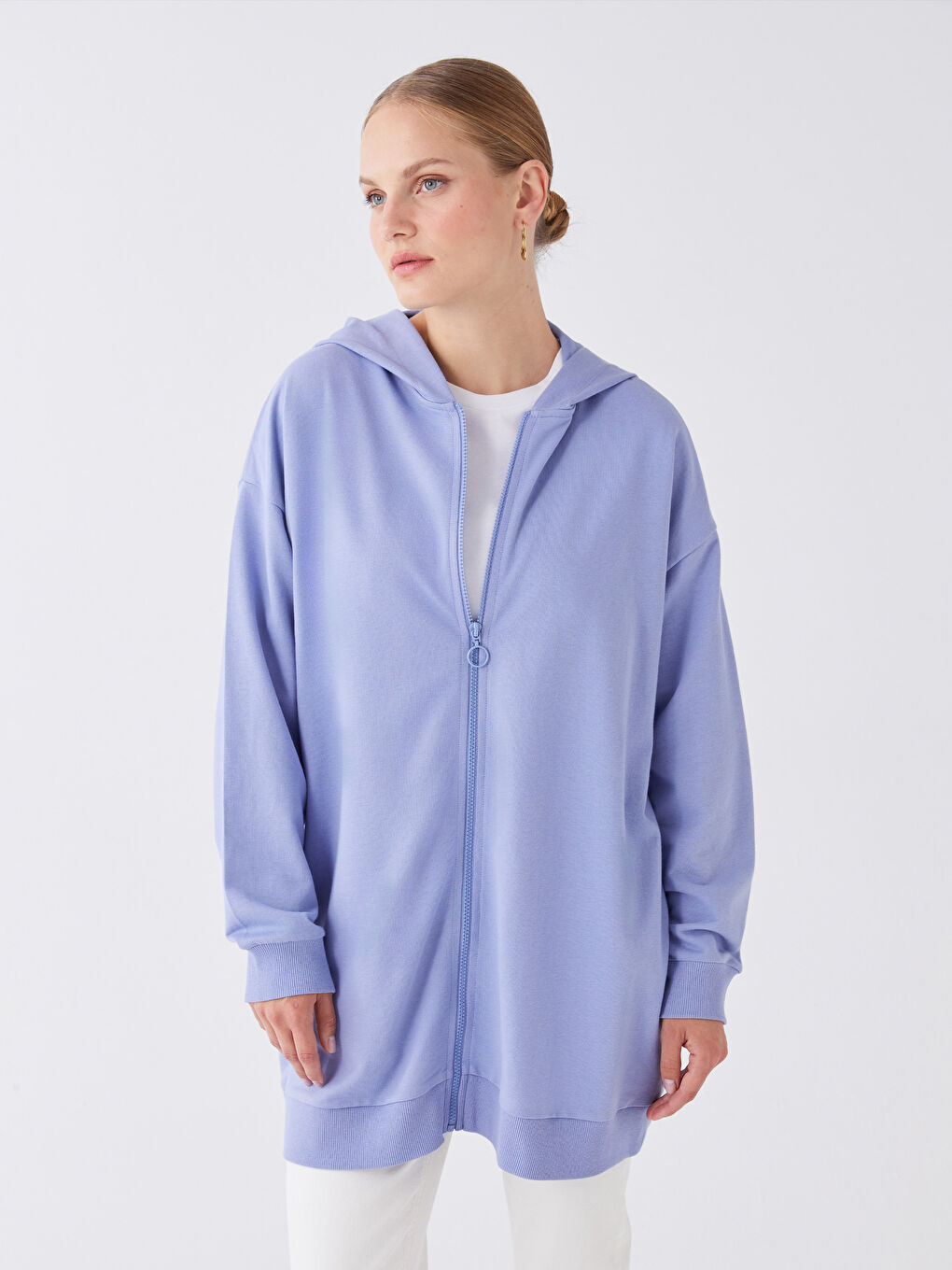 LCW Modest Koyu Lila Kapüşonlu Oversize Kadın Fermuarlı Sweatshirt - 1