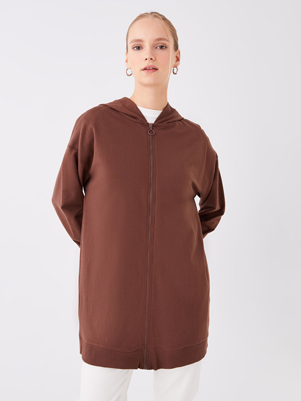 LCW Modest Kahverengi Kapüşonlu Oversize Kadın Fermuarlı Sweatshirt - 1