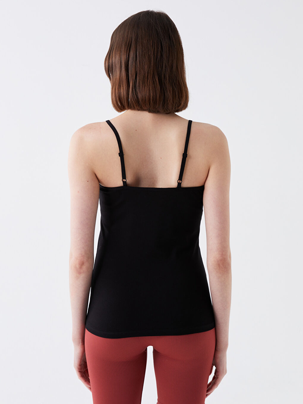 Siyah U Yaka Dantel Detaylı Kadın Atlet-4