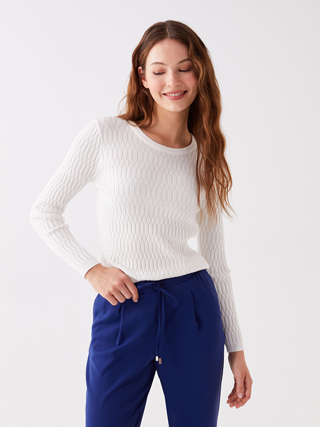 LCWAIKIKI Basic Crew Neck Self Patterned Long Sleeve Women's Knitwear Sweater -W3AI86Z8-R9J