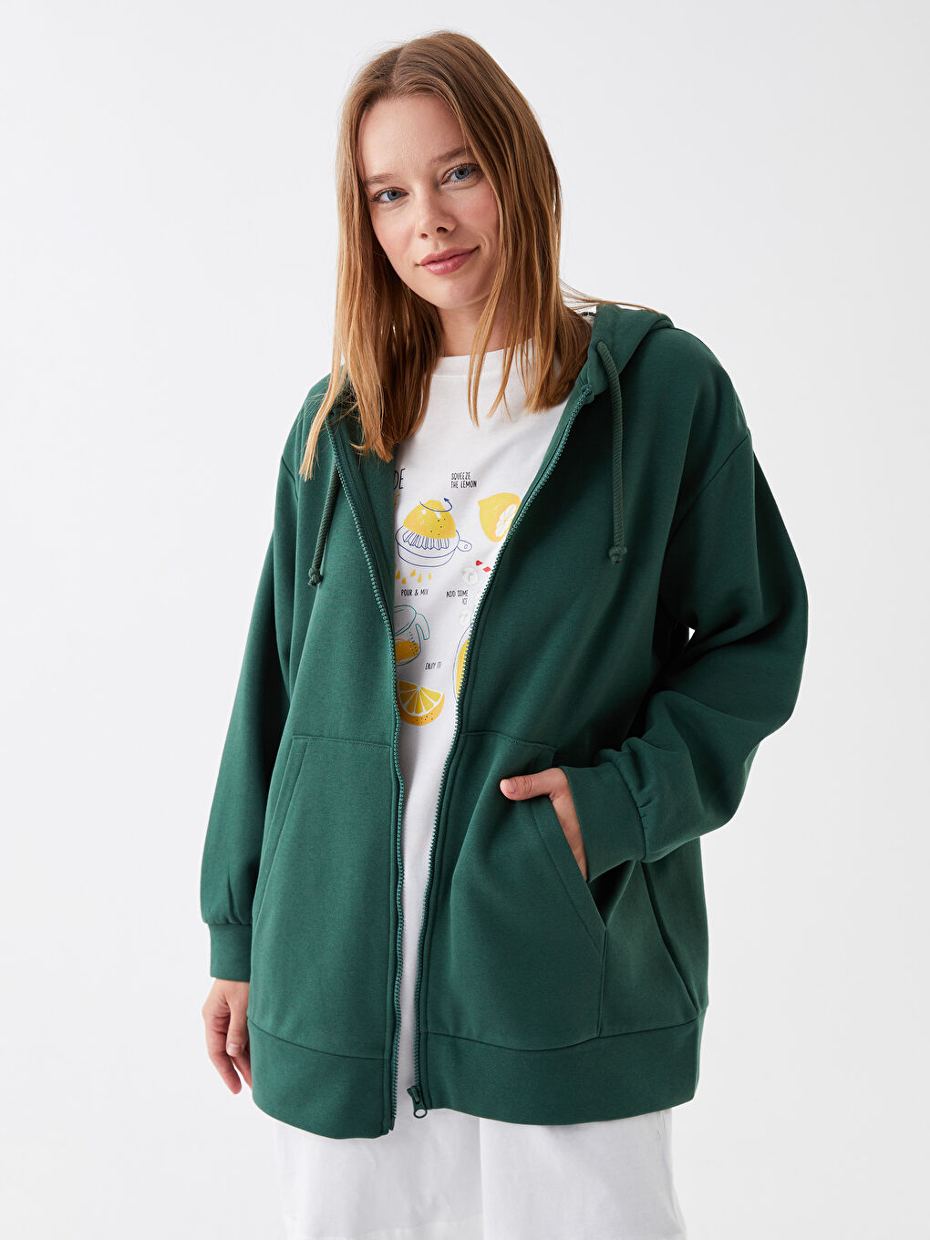 LCW Modest Orta Yeşil Kapüşonlu Düz Oversize Kadın Fermuarlı Sweatshirt - 1