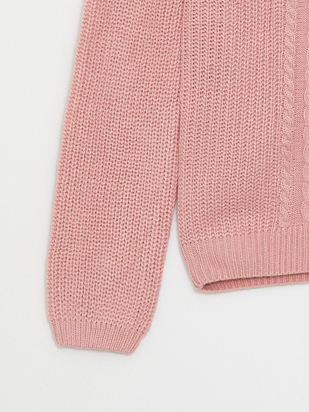 Трикотажный свитер для девочек с длинными рукавами и рисунком с высоким воротом-2