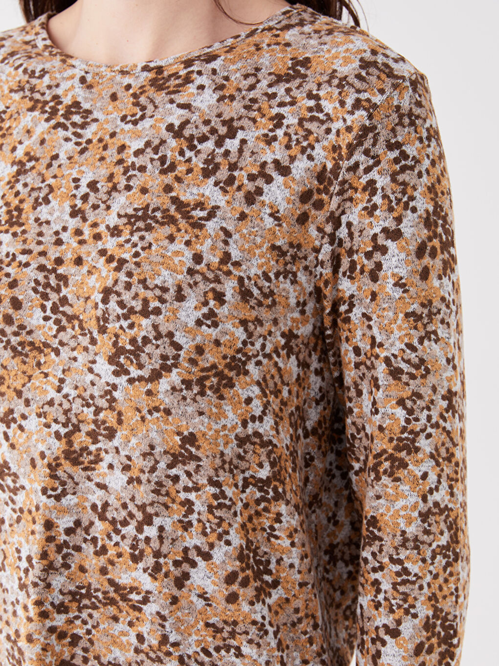 Bej Bisiklet Yaka Desenli Uzun Kollu Kadın Bluz-3