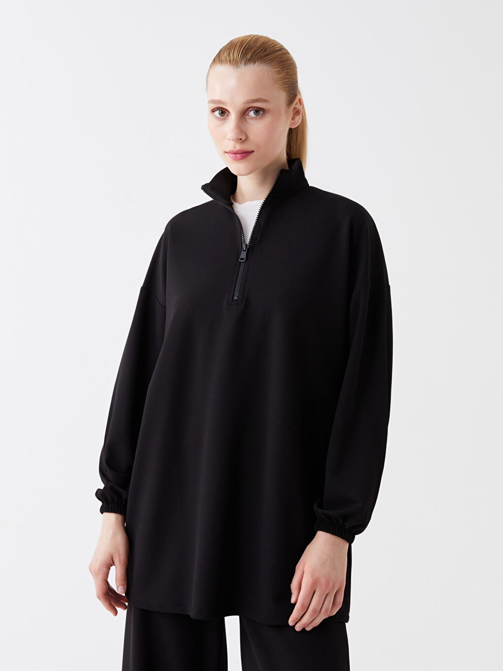 Siyah Dik Yaka Düz Uzun Kollu Oversize Kadın Sweatshirt Tunik