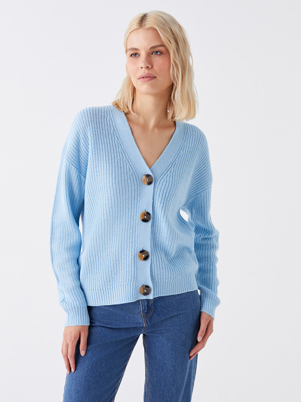 كارديجان تريكو بياقة على شكل حرف V للسيدات-1