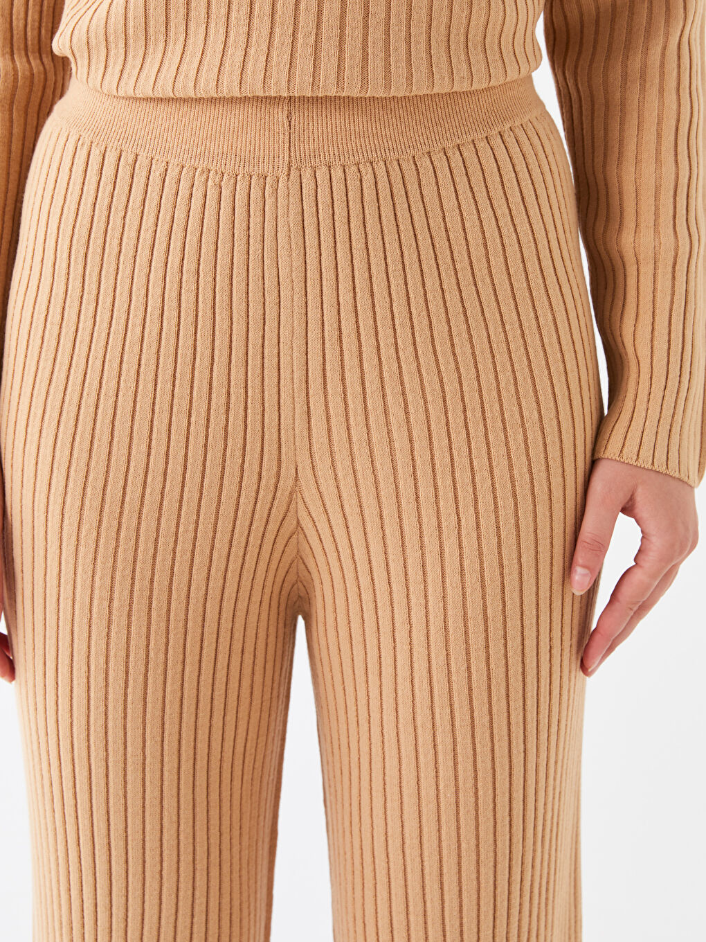 Bej Beli Lastikli Düz Geniş Paça Kadın Triko Pantolon-1