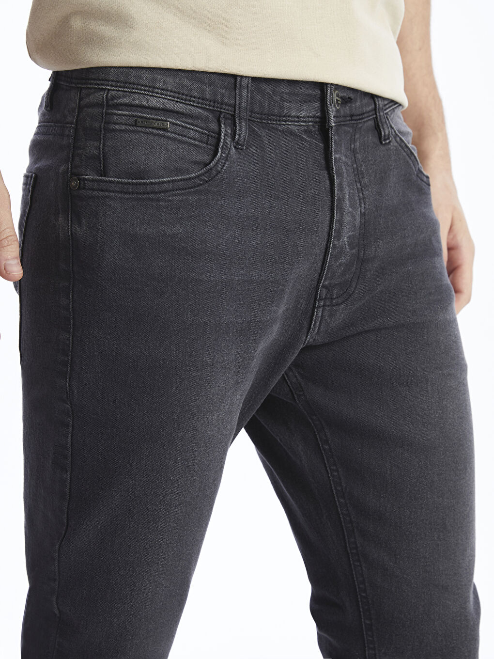 750 جینزی باریکەڵە بۆ پیاوان-1