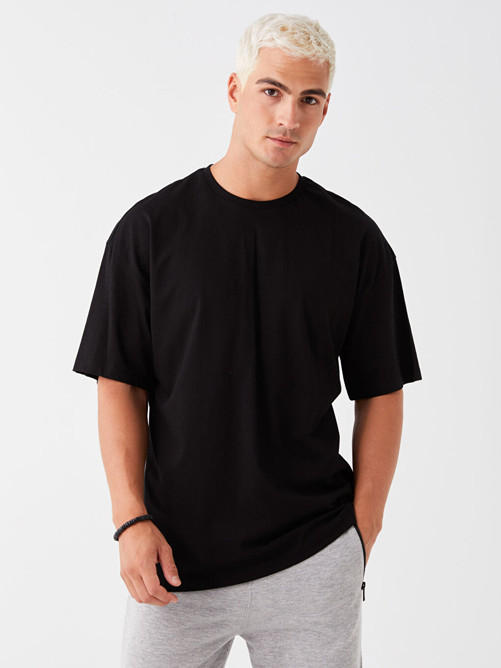Siyah Oversize Bisiklet Yaka Kısa Kollu Erkek Tişört