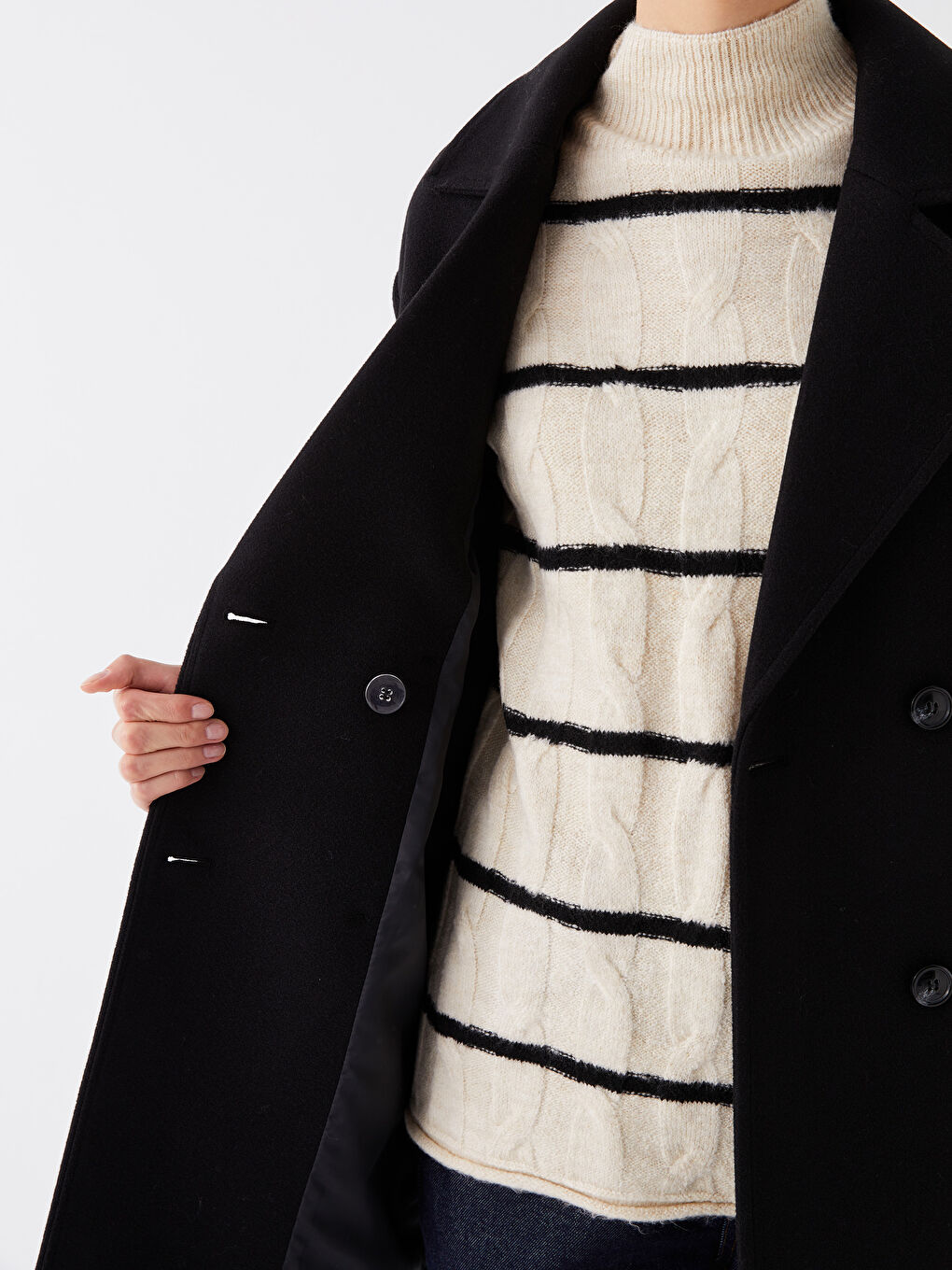 Siyah Ceket Yaka Kadın Kaşe Kaban-3