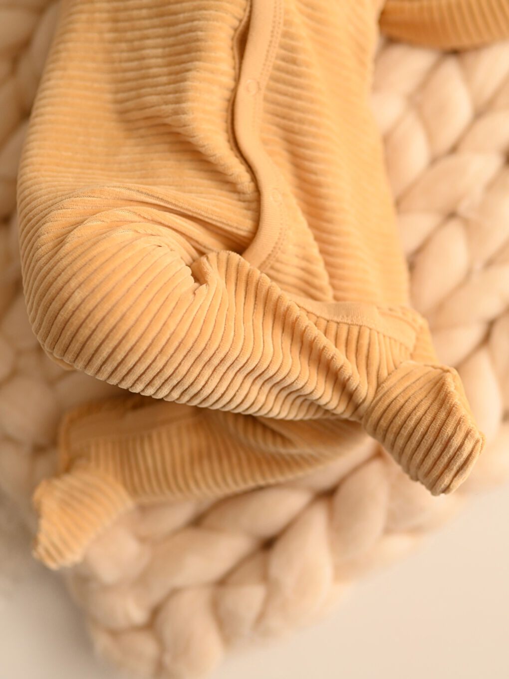 Bej Bisiklet Yaka Uzun Kollu Erkek Bebek Tulum-3