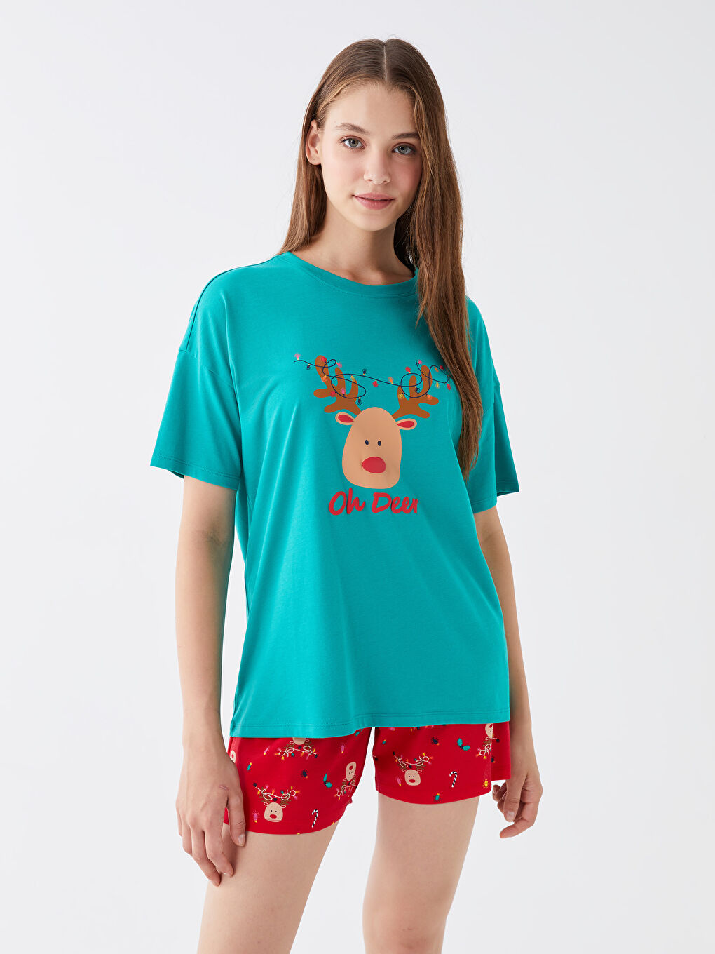 Bisiklet Yaka Yılbaşı Temalı Kısa Kollu Kadın Şortlu Pijama Takımı