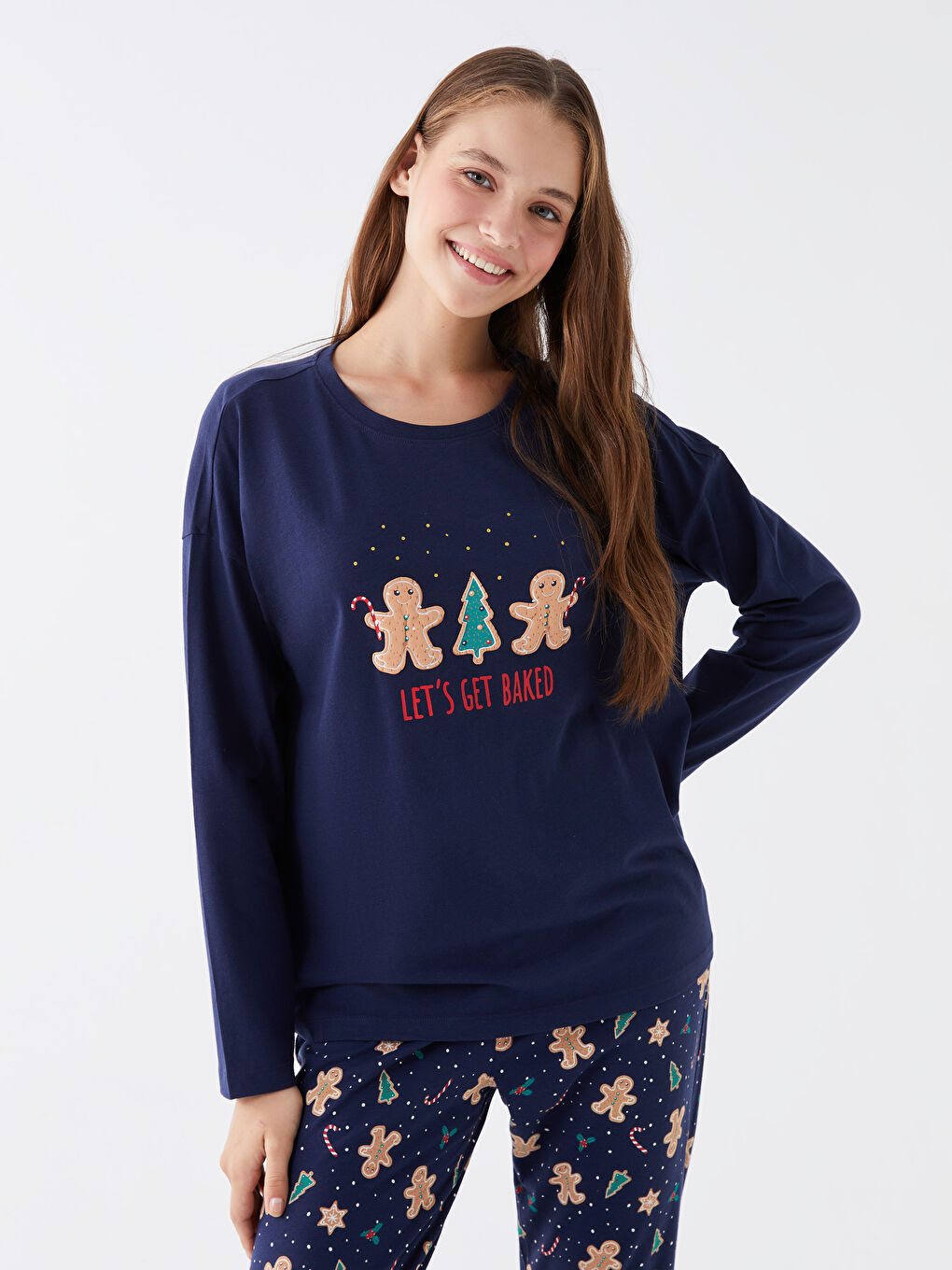 LCW DREAM Crew Neck New Year Themed Women's Pyjama Set -W3BJ64Z8-LSJ