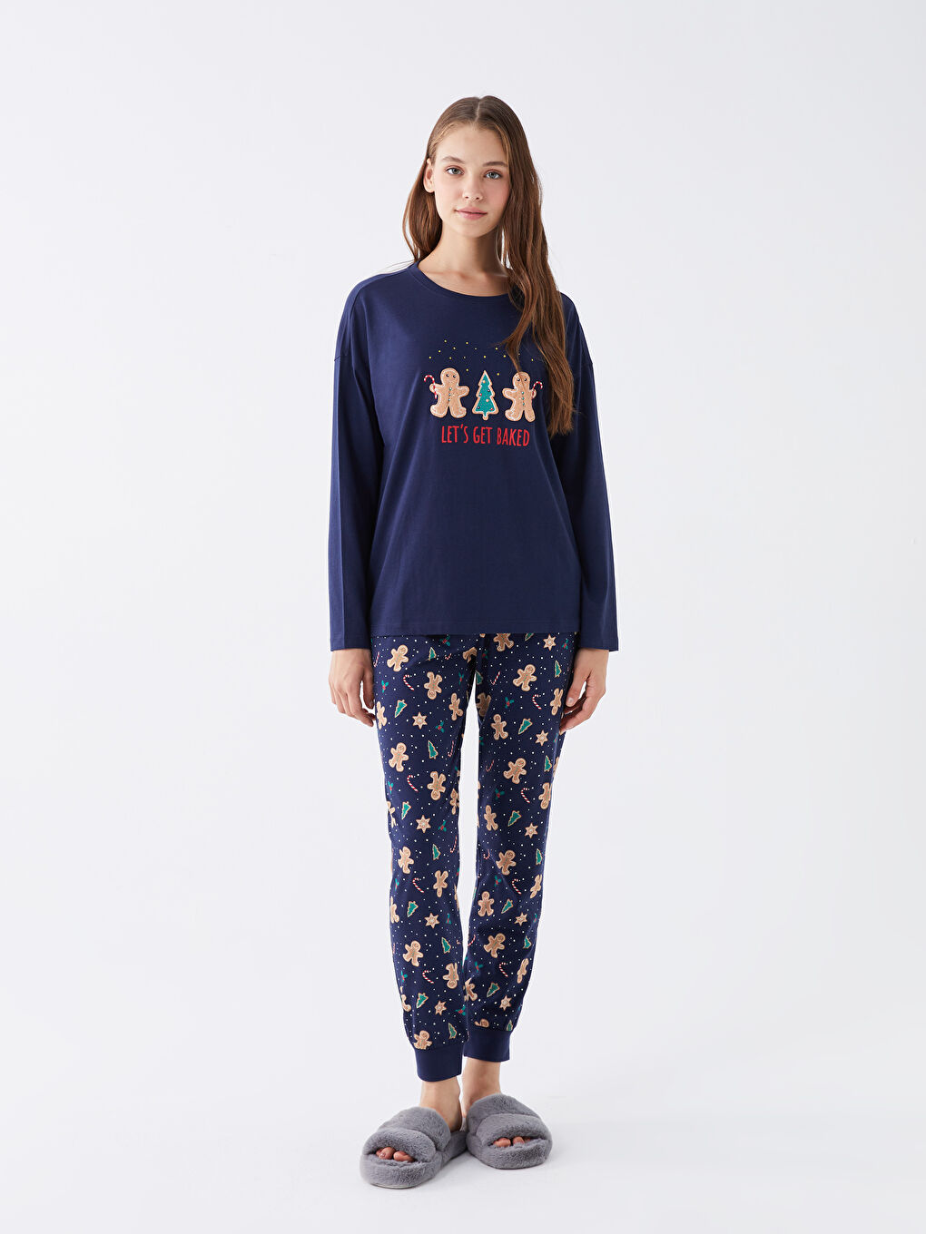 LCW DREAM Crew Neck New Year Themed Women's Pyjama Set -W3BJ64Z8-LSJ