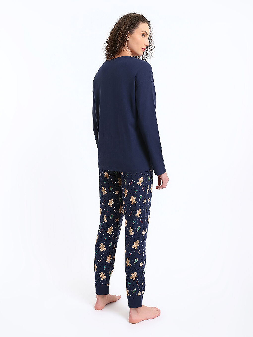 Crew Neck New Year Themed Women's Pyjama Set-8