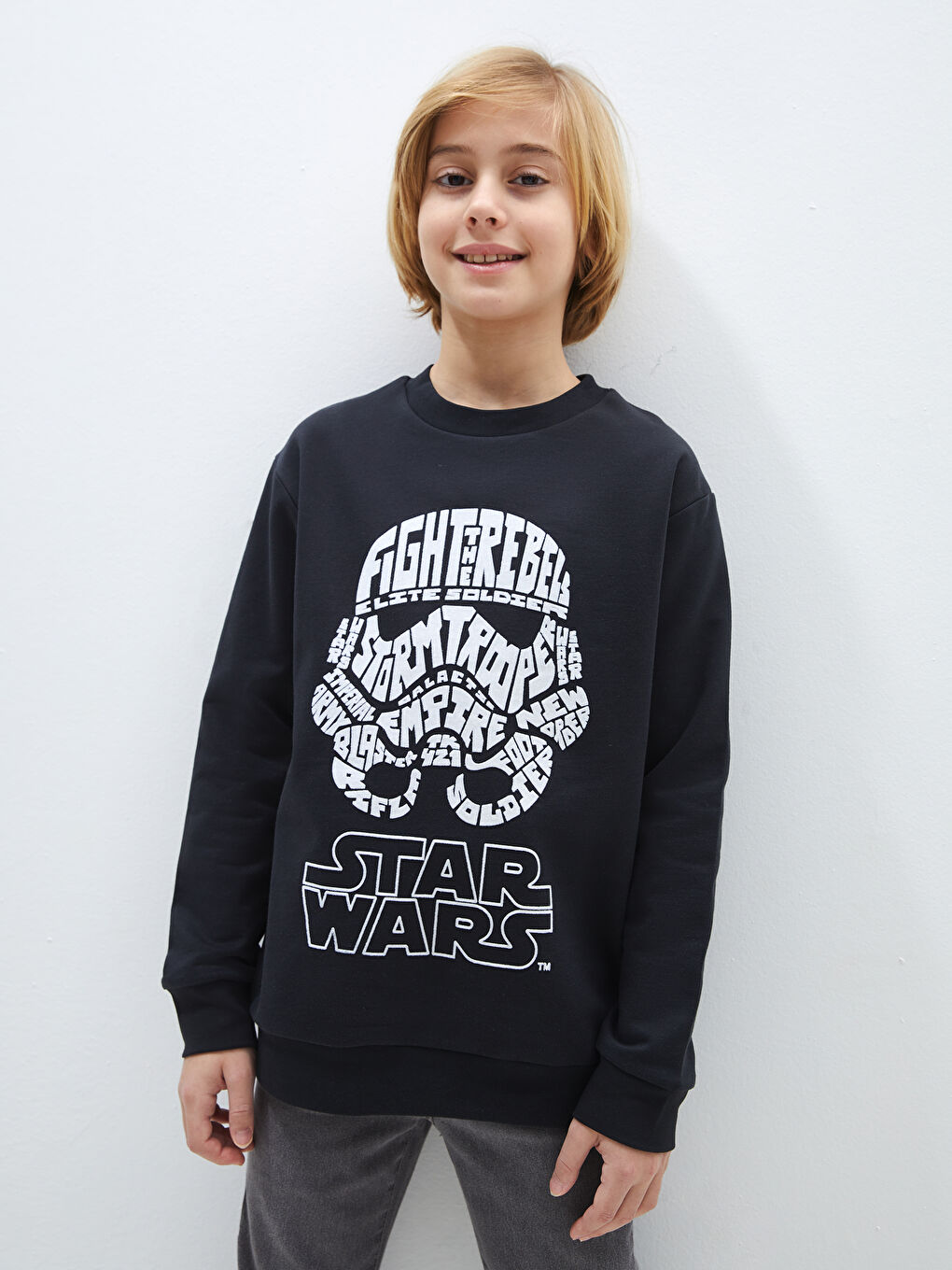 LCW Kids Antrasit Bisiklet Yaka Star Wars Baskılı Uzun Kollu Erkek Çocuk Sweatshirt