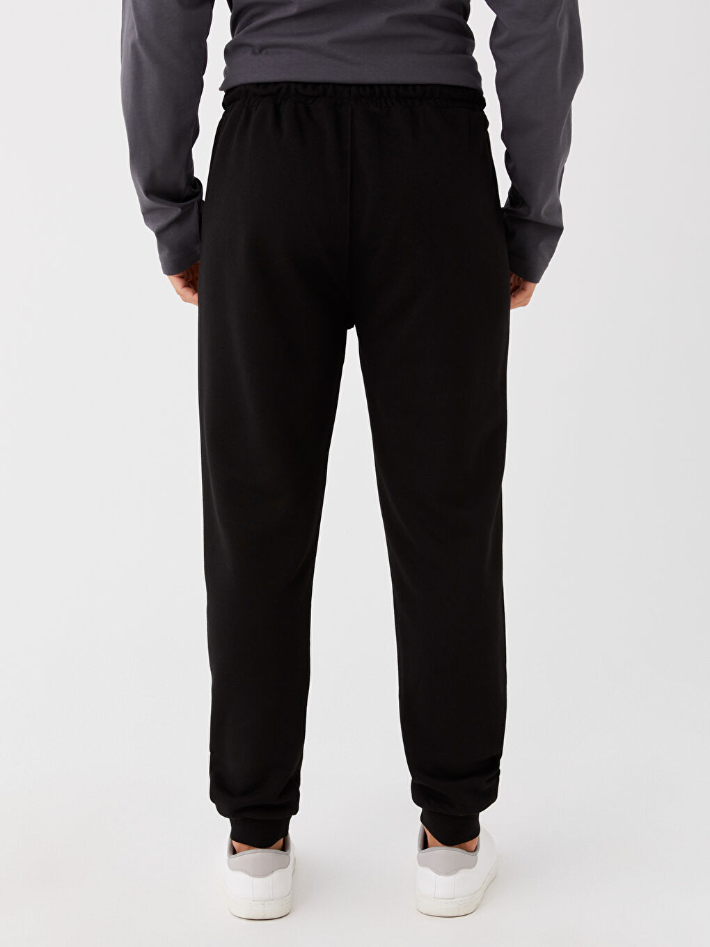 Siyah Standart Kalıp Erkek Jogger Eşofman Altı-4
