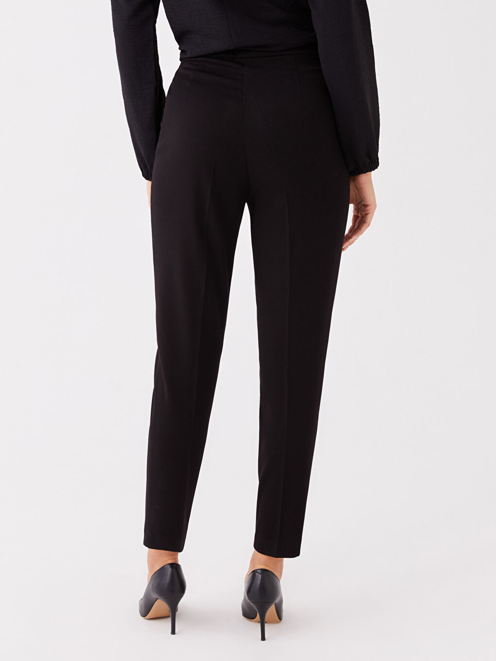 LCWAIKIKI Classic Women's Standard Fit Plain Trousers -W3BP54Z8-CVL