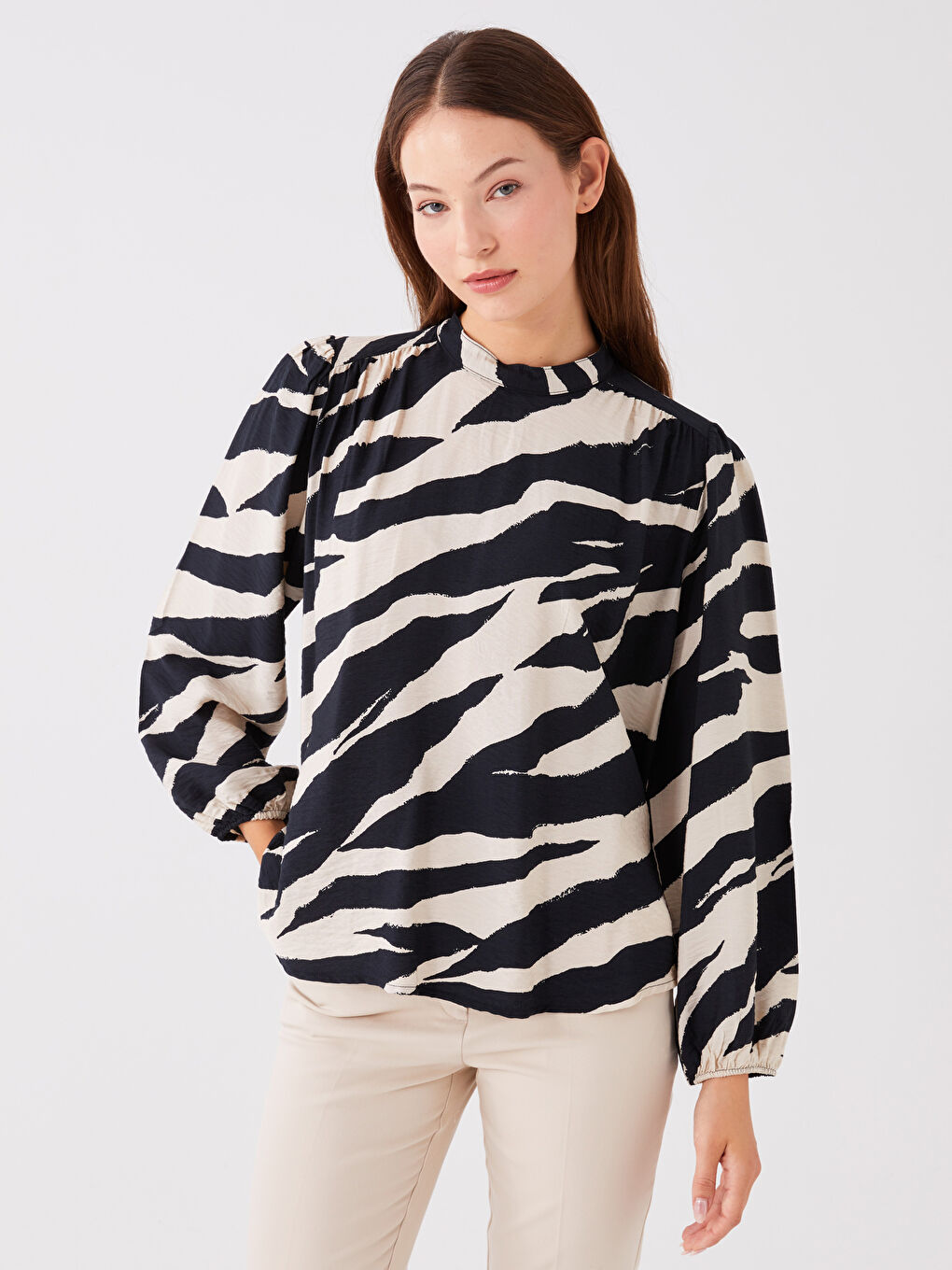 LCWAIKIKI Classic Grandad Collar Patterned Long Sleeve Women's Blouse -W3BS92Z8-LQB