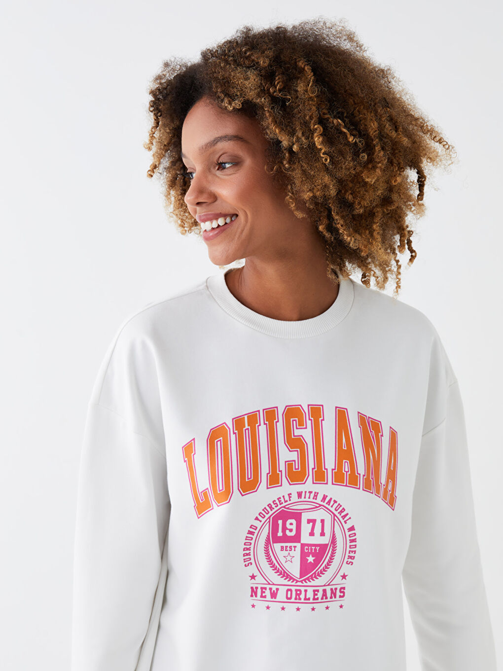 سويت شيرت أوفراسايز كم طويل مطبوع بياقة دائرية للسيدات-3