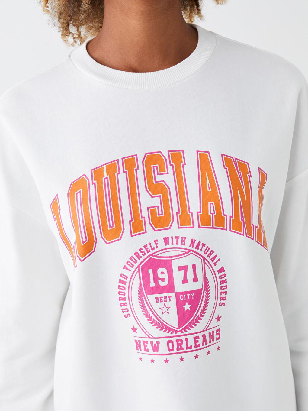 سويت شيرت أوفراسايز كم طويل مطبوع بياقة دائرية للسيدات-4