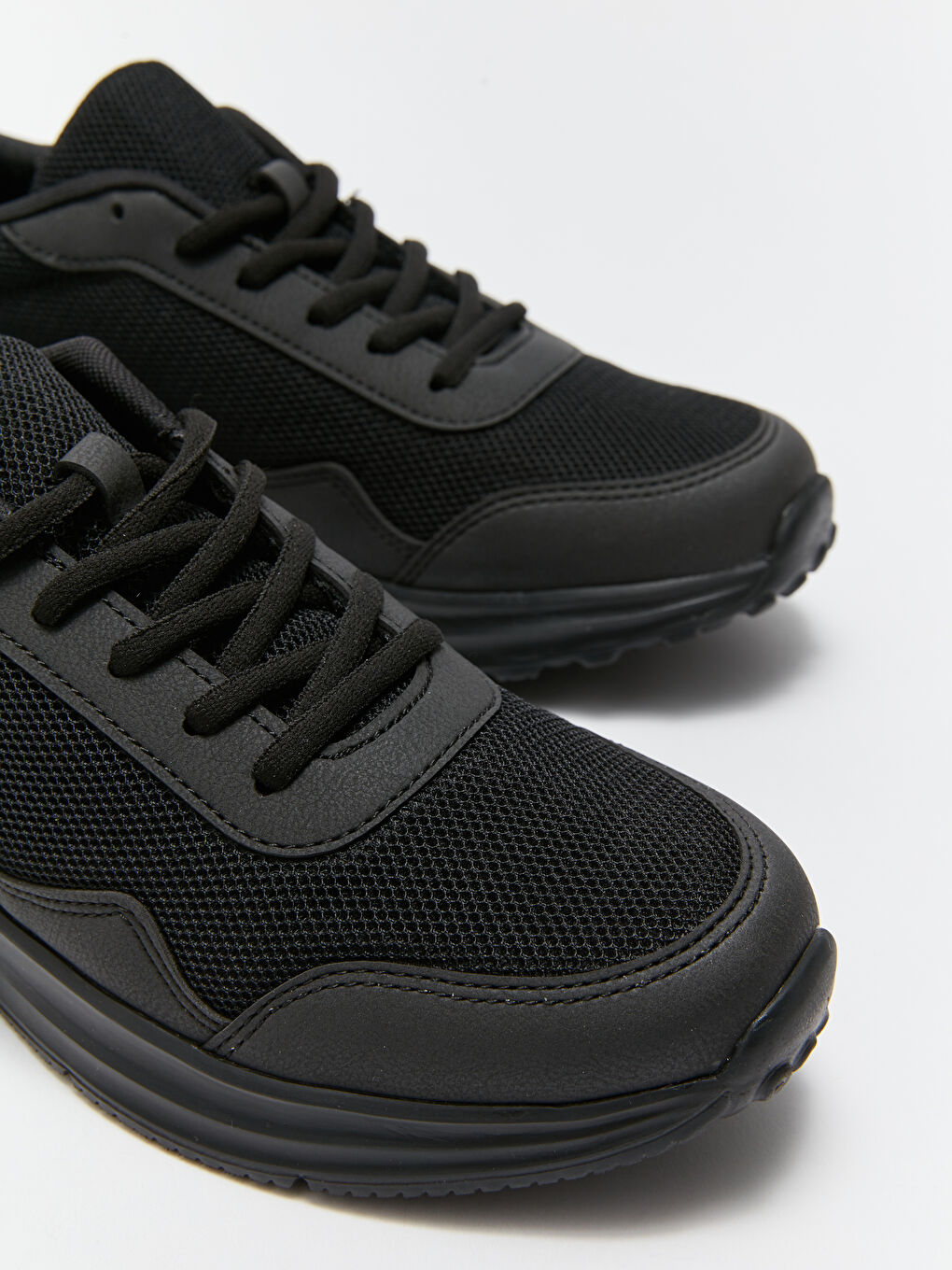 Siyah Bağcıklı Erkek Spor Ayakkabı-2