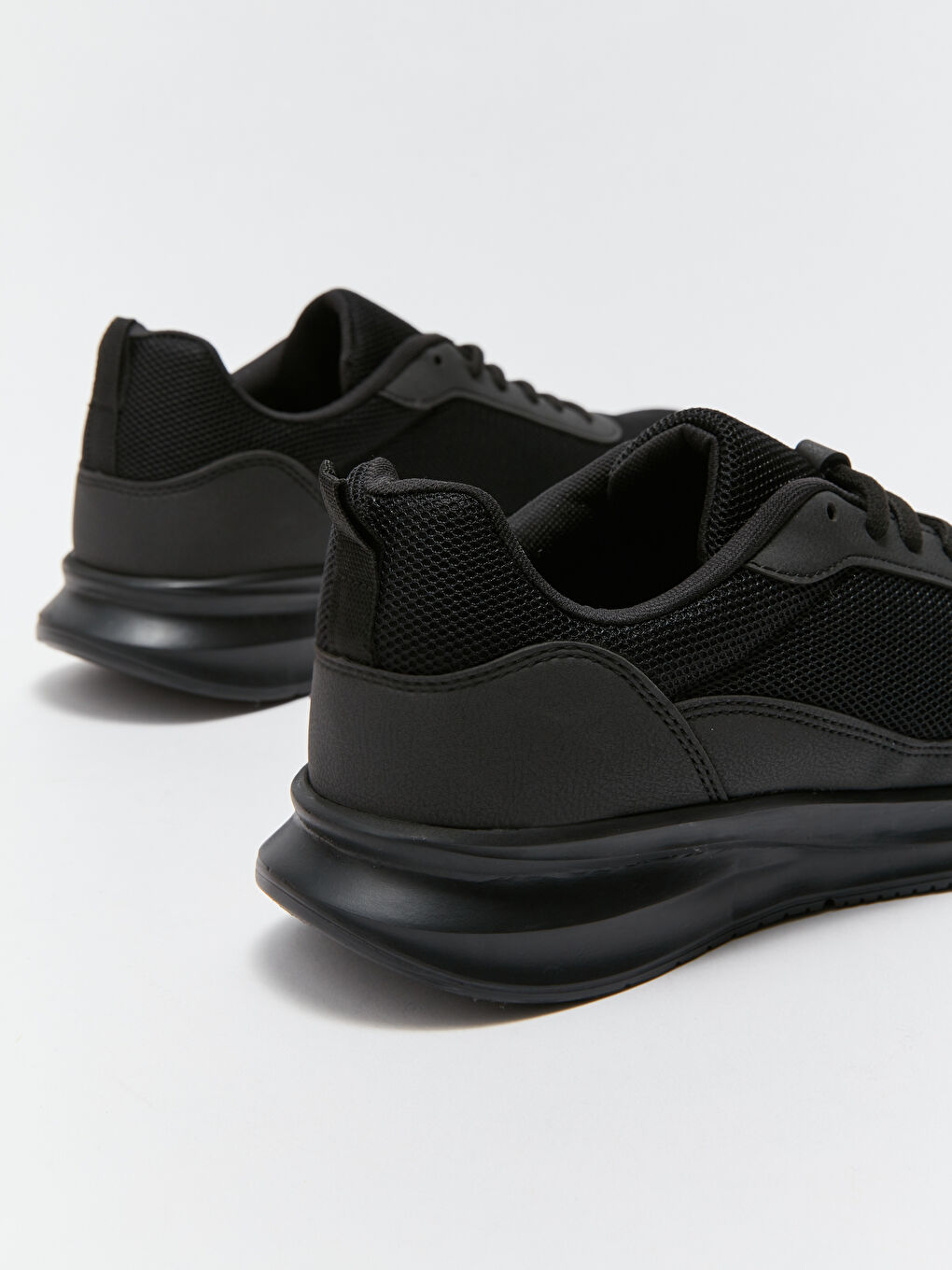 Siyah Bağcıklı Erkek Spor Ayakkabı-4