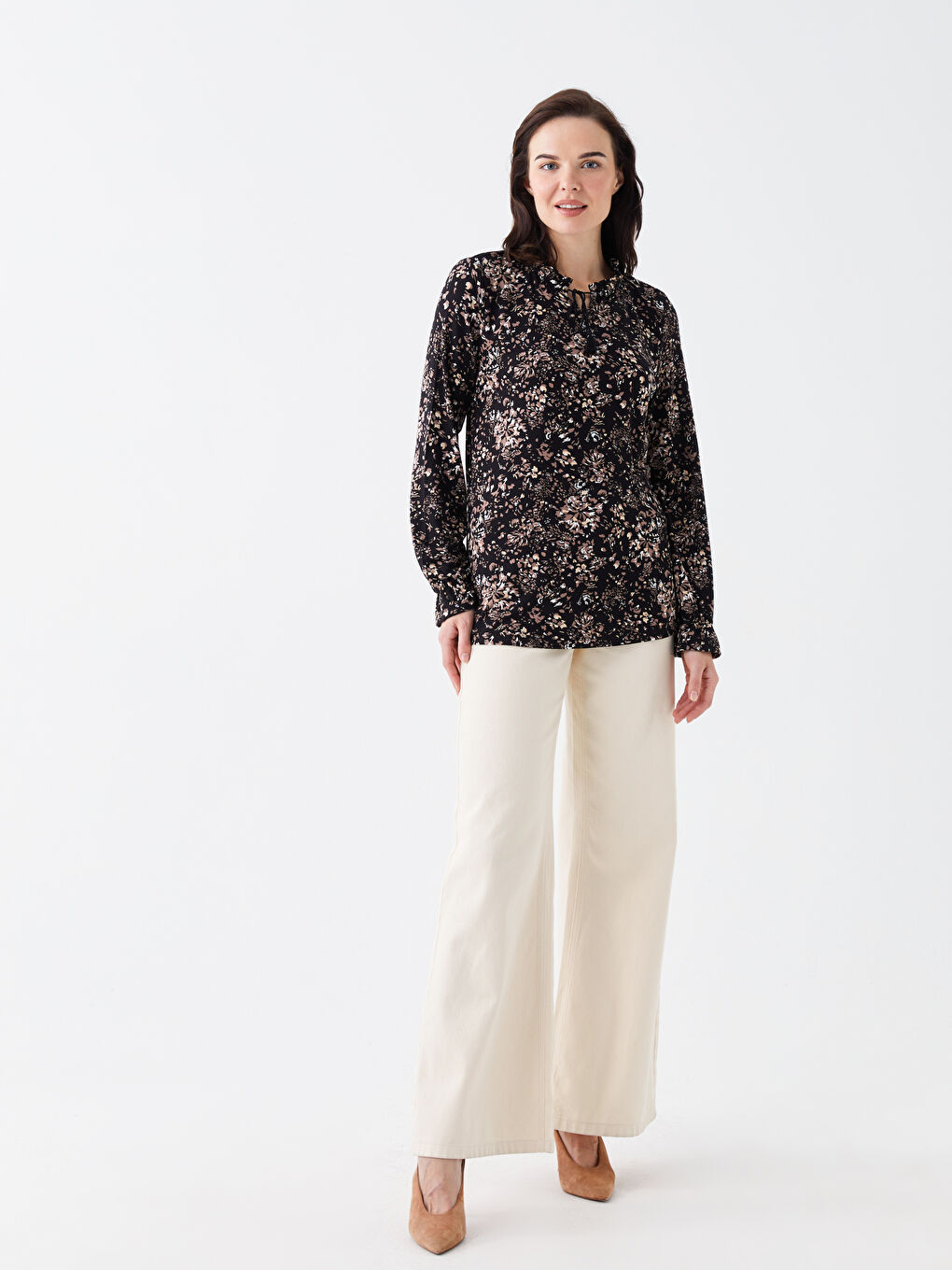 Siyah Bağlamalı Yaka Desenli Uzun Kollu Kadın Bluz-1