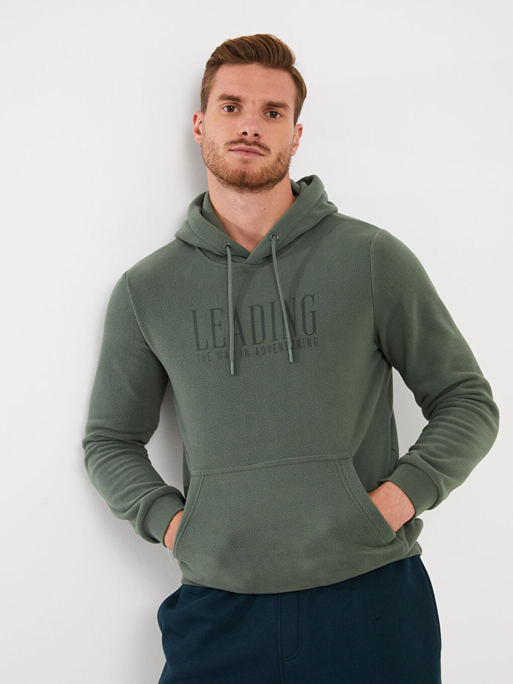 LCWAIKIKI Classic Yeşil Uzun Kollu Baskılı Polar Erkek Hoodie - 1