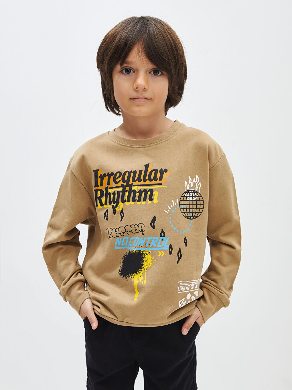 LCW Kids Koyu Bej Bisiklet Yaka Baskılı Uzun Kollu Erkek Çocuk Sweatshirt