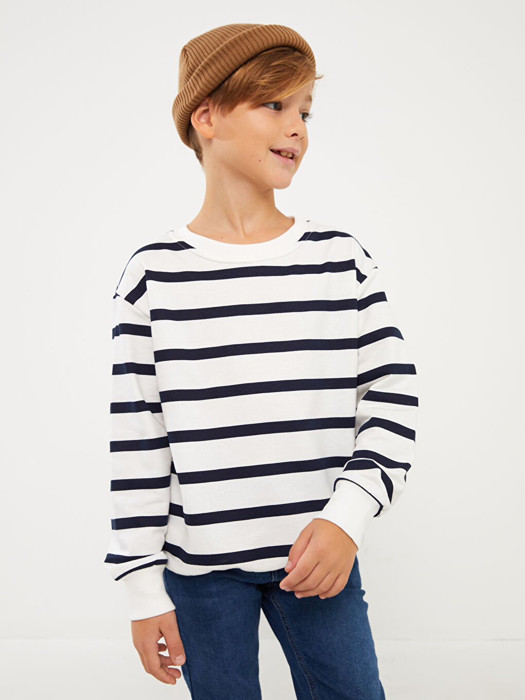 LCW Kids سویتشێرت قۆڵ درێژ خەتخەت یه‌خه‌ خڕ کوڕان -W3CD38Z4-LSJ