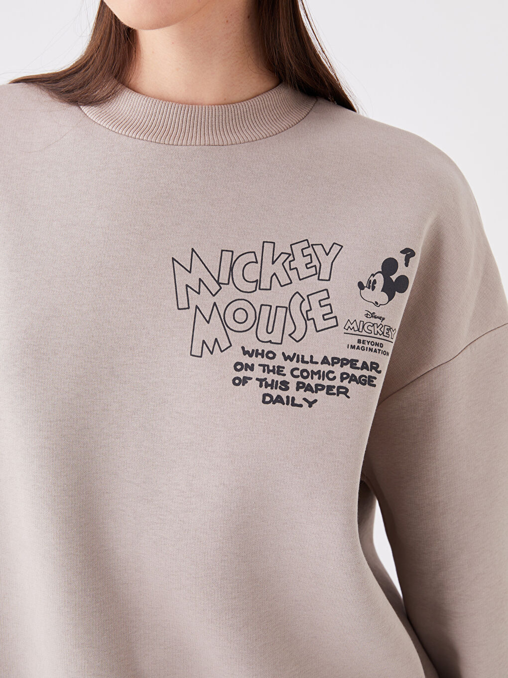 LCW Vision Bej Bisiklet Yaka Mickey Mouse Baskılı Oversize Kadın Kalın Sweatshirt - 3